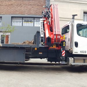 Entrega de grúa Fassi a importante empresa constructora
